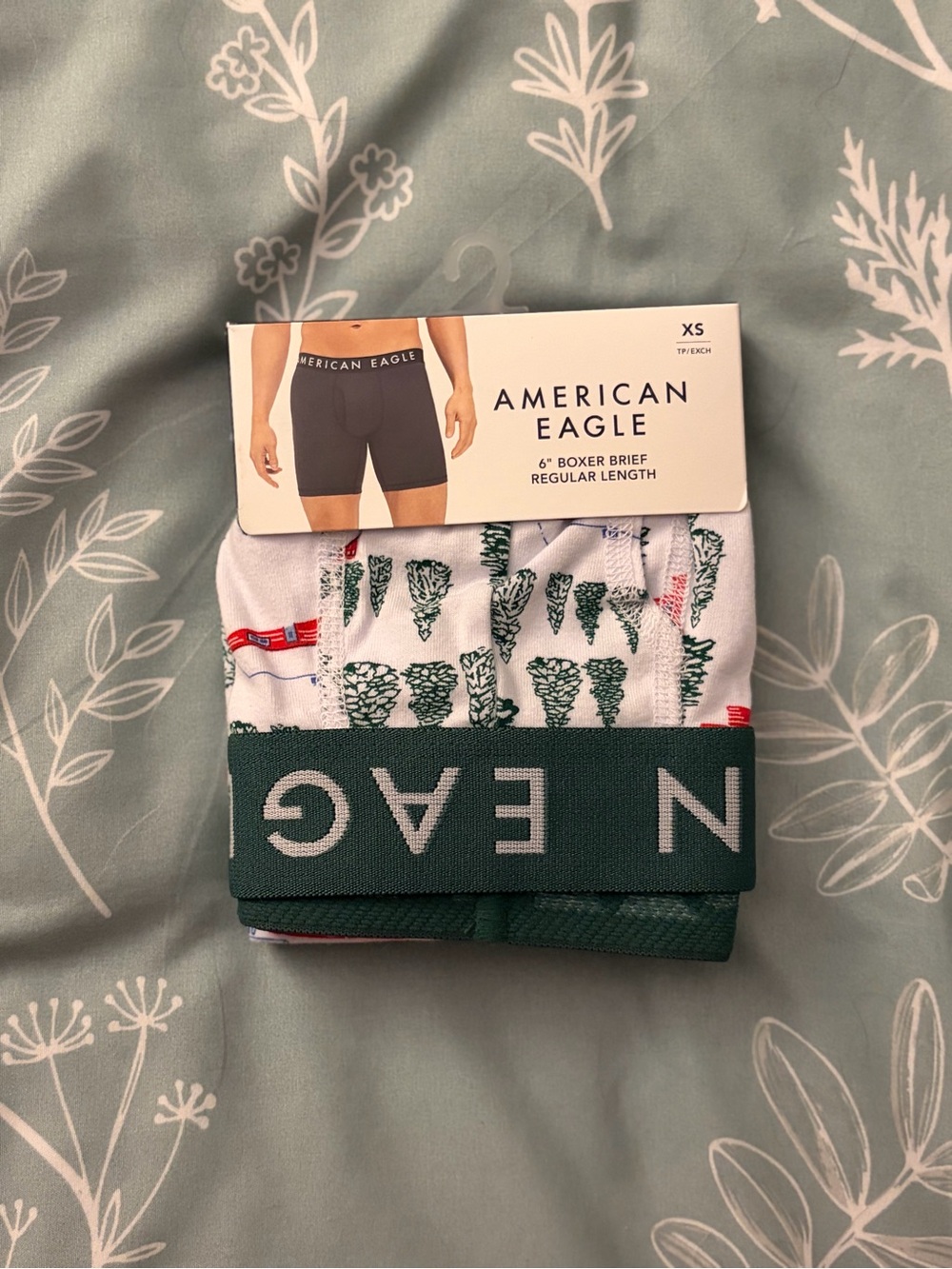 American Eagle Outfitters Christmas Men’s XS 6" Boxer Briefs